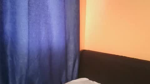 Snapshot of queen_sashavixen chatting on November 17, 2025, 6:52 am queen_sashavixen online show from November 17, 2025, 6:52 am