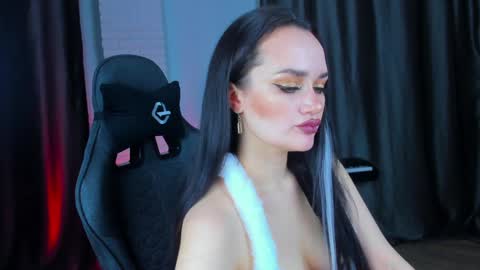 Snapshot of queenaliss chatting on December 27, 2024, 9:17 am Your world and the universe Aliss online show from December 27, 2024, 9:17 am