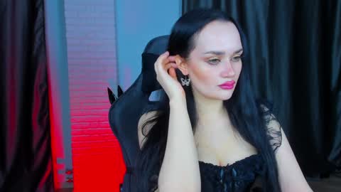Snapshot of queenaliss chatting on January 10, 2025, 2:45 pm Your world and the universe Aliss online show from January 10, 2025, 2:45 pm