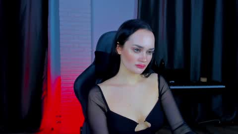 Snapshot of queenaliss chatting on February 4, 2025, 10:54 am Your world and the universe Aliss online show from February 4, 2025, 10:54 am