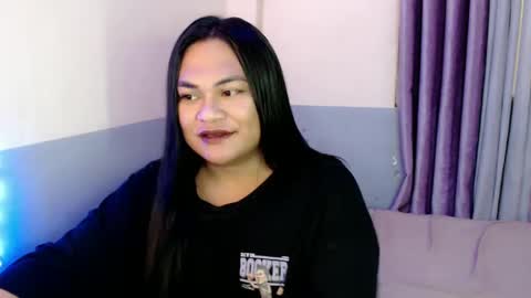 queenbee_mistress online show from February 16, 2025, 9:59 pm