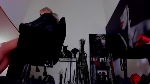 Misscatsnow online show from February 6, 2026, 2:16 am