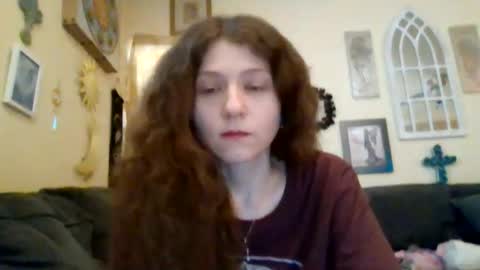 Snapshot of queencrimsonlvx chatting on June 13, 2026, 12:19 am queencrimsonlvx online show from June 13, 2026, 12:19 am