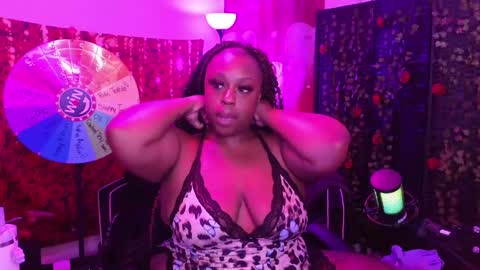 Queen Cherise Roze online show from May 2, 2026, 6:13 pm