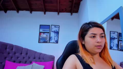 Queen online show from February 11, 2025, 7:16 pm