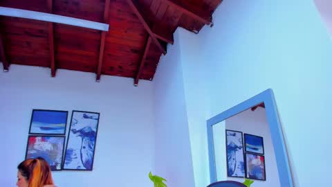 Queen online show from February 13, 2025, 7:21 pm