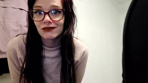 queenjmmannen18 online show from January 13, 2025, 9:30 am