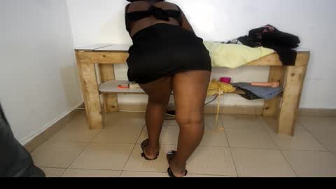 Nina online show from March 28, 2026, 8:52 pm