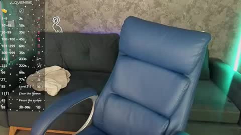 queenlilithh online show from March 22, 2026, 2:09 pm