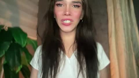 QUEEN online show from October 2, 2025, 9:38 am