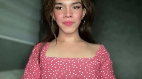 QUEEN online show from October 8, 2025, 12:41 am