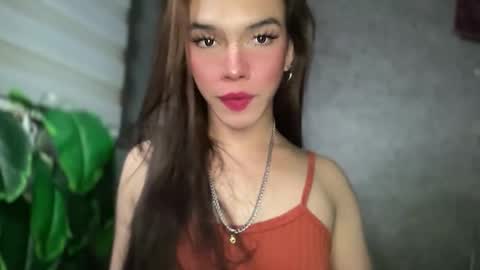 QUEEN online show from February 15, 2026, 10:28 pm