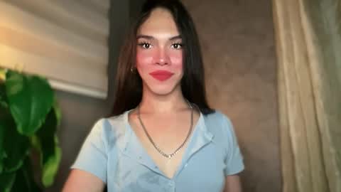 Snapshot of queenn_xxx chatting on March 11, 2026, 5:52 pm QUEEN online show from March 11, 2026, 5:52 pm