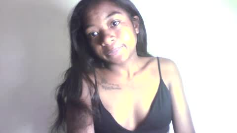 Snapshot of queennaya chatting on July 6, 2026, 11:29 pm queennaya online show from July 6, 2026, 11:29 pm