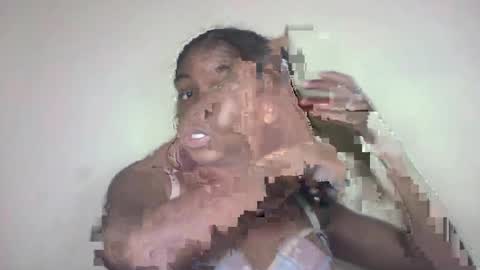 Snapshot of queennaya chatting on July 20, 2026, 9:50 pm queennaya online show from July 20, 2026, 9:50 pm