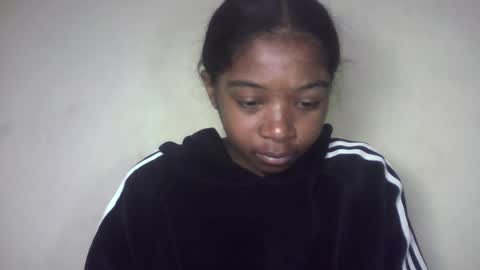 Snapshot of queennaya chatting on July 23, 2026, 9:35 pm queennaya online show from July 23, 2026, 9:35 pm