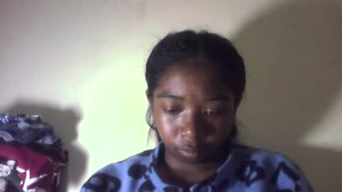 Snapshot of queennaya chatting on August 1, 2026, 12:43 am queennaya online show from August 1, 2026, 12:43 am