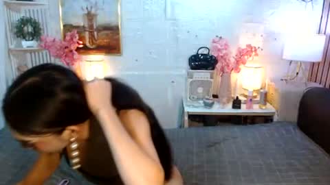 Snapshot of queennira chatting on July 21, 2026, 5:21 am queennira online show from July 21, 2026, 5:21 am
