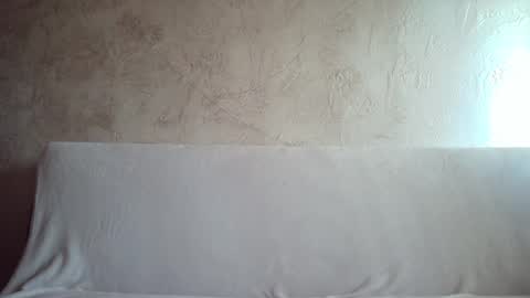 Snapshot of queenofmodels chatting on February 1, 2025, 12:47 pm QueenOfModels online show from February 1, 2025, 12:47 pm