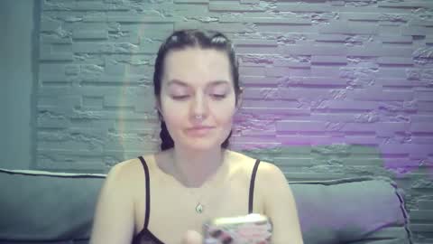 QueenOfModels online show from January 10, 2026, 2:08 pm