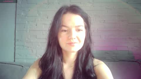 Snapshot of queenofmodels chatting on February 18, 2026, 4:52 am QueenOfModels online show from February 18, 2026, 4:52 am