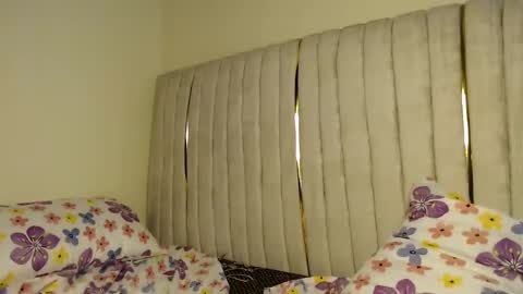 . online show from January 1, 2025, 5:54 am