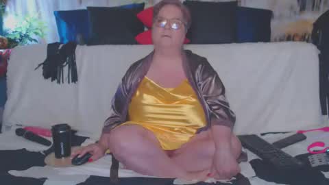 QueenPammy online show from April 14, 2026, 7:25 am