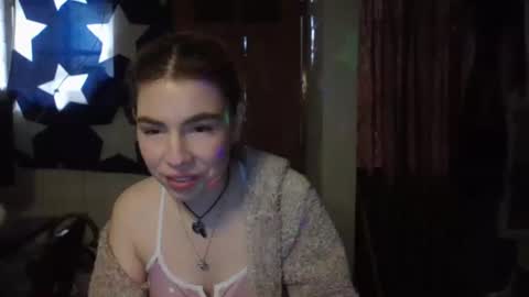 Snapshot of queenravenb chatting on July 15, 2026, 5:07 pm Queen Raven online show from July 15, 2026, 5:07 pm