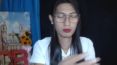 queensteffi online show from January 30, 2025, 8:42 pm