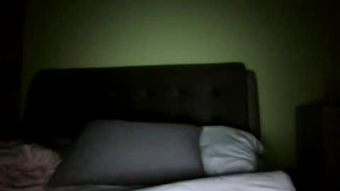 queenstuff online show from December 16, 2025, 9:20 pm