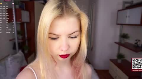 Snapshot of quennabrucker chatting on December 23, 2025, 6:33 am Tate online show from December 23, 2025, 6:33 am