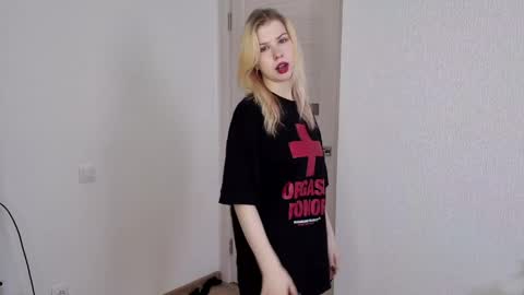 Snapshot of quennabrucker chatting on March 28, 2026, 6:24 am Tate online show from March 28, 2026, 6:24 am