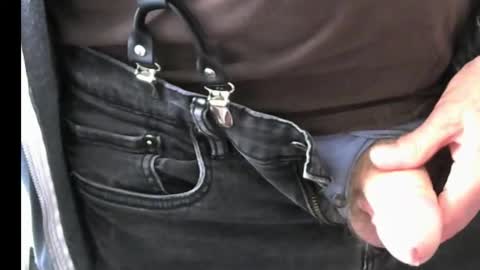 quickcomer online show from February 25, 2026, 6:28 pm