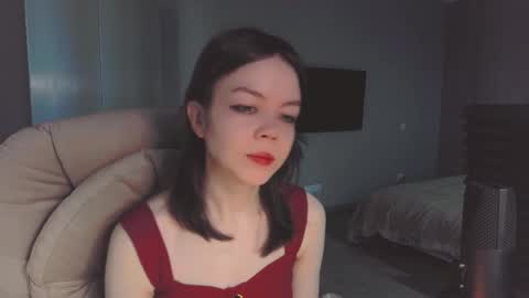 Snapshot of quietluxury chatting on June 6, 2026, 10:53 am quietluxury online show from June 6, 2026, 10:53 am