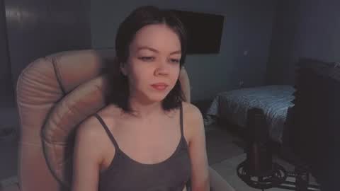Snapshot of quietluxury chatting on July 7, 2026, 6:34 pm quietluxury online show from July 7, 2026, 6:34 pm