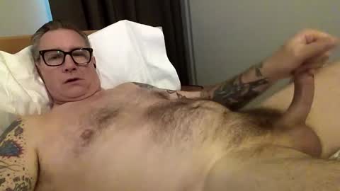 Snapshot of quietmature chatting on April 3, 2026, 6:50 pm quietmature online show from April 3, 2026, 6:50 pm