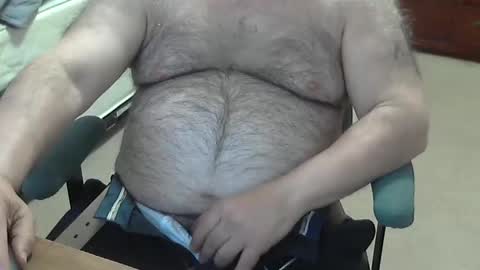 Snapshot of quietnshy2 chatting on January 27, 2025, 3:39 pm quietnshy2 online show from January 27, 2025, 3:39 pm