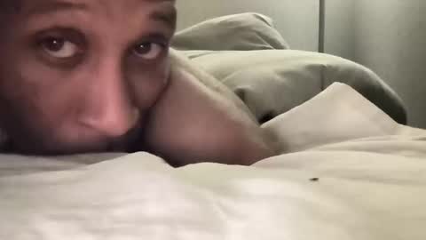 quindre online show from October 12, 2025, 9:08 am