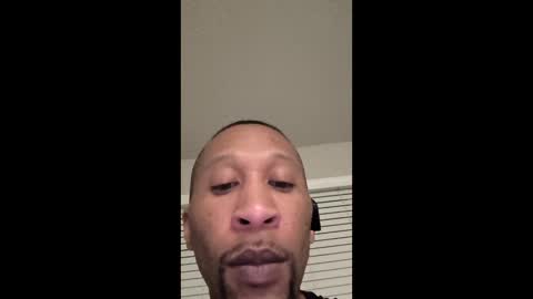 quindre online show from October 26, 2025, 2:39 am