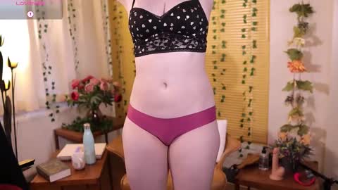 QuinnMonroe online show from February 12, 2026, 3:18 pm