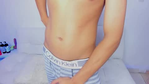 quintana_444 online show from November 18, 2025, 2:54 pm