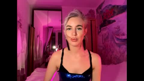 qusi28 online show from February 28, 2025, 11:56 pm