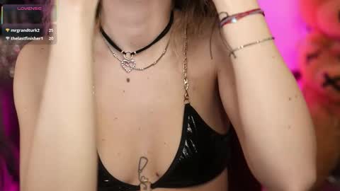 Nova Hollis online show from March 14, 2026, 4:51 am