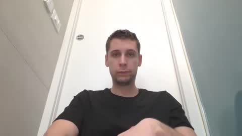 qwerty96cuck96 online show from January 25, 2025, 2:03 pm