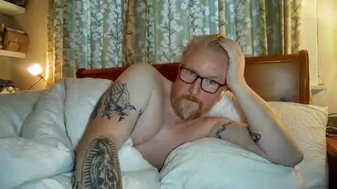 Snapshot of r_o_h_a_n chatting on November 19, 2025, 9:53 am r_o_h_a_n online show from November 19, 2025, 9:53 am