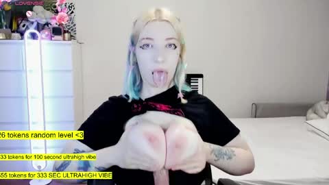 - online show from April 18, 2026, 7:18 pm