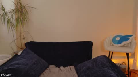 Snapshot of rach_oneill chatting on May 29, 2026, 2:15 pm Rach ONeill online show from May 29, 2026, 2:15 pm