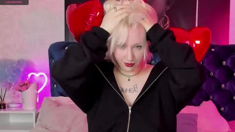 RachelCart online show from February 5, 2025, 4:59 am