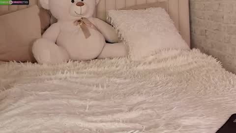 RachelCart online show from September 16, 2025, 3:07 am