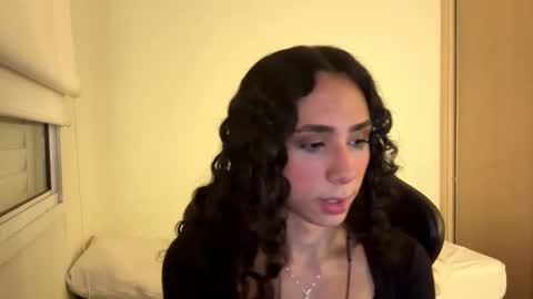 Nina online show from April 16, 2026, 11:18 pm